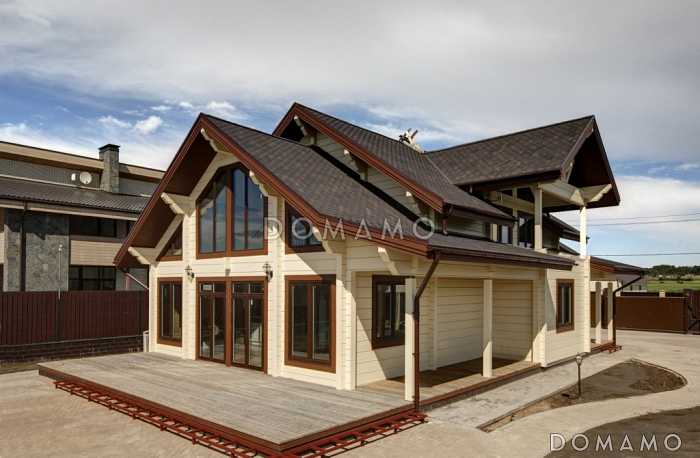 Проект дома из клееного бруса с обширным остеклением и вторым светом